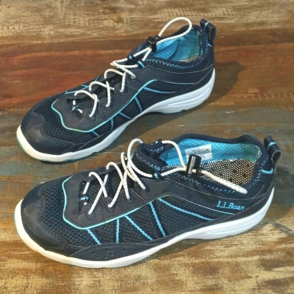 L.L. Bean Blue Toggle Tie Sneakeds Women's 6 Wide
